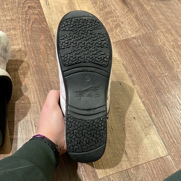 Dansko XP 2.0 Clogs - Picture 6 of 6